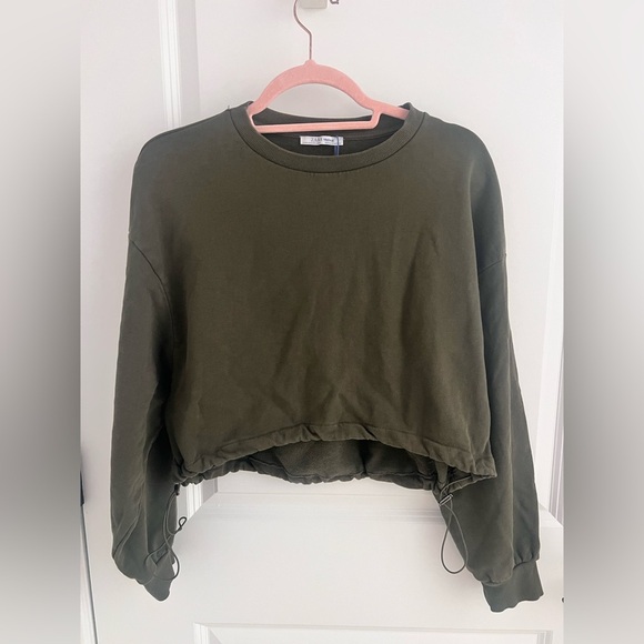Zara Tops - Zara Dark Green Cropped Sweatshirt